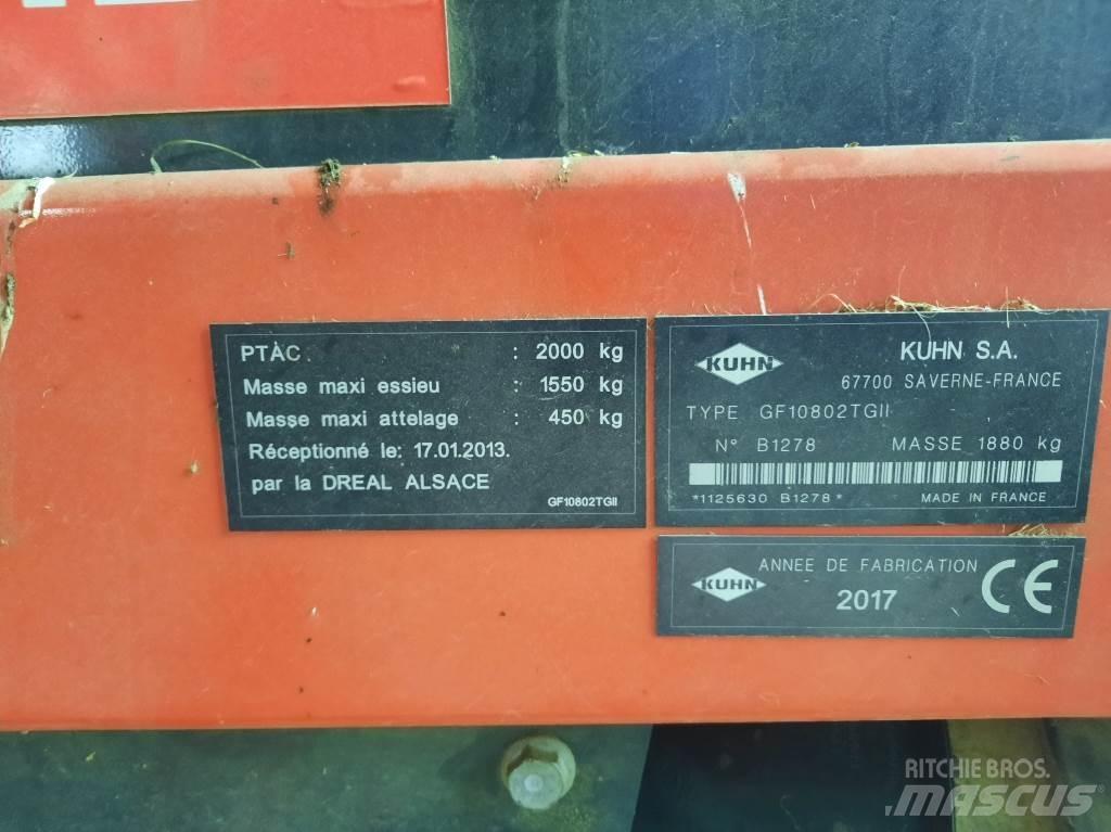 Kuhn Gf10802 tg2 Obraceče a shrabovače sena