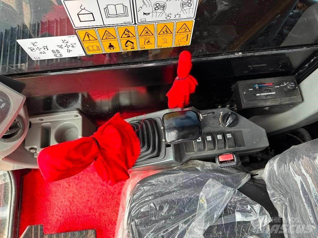CAT 307E2 Mini rýpadla < 7t