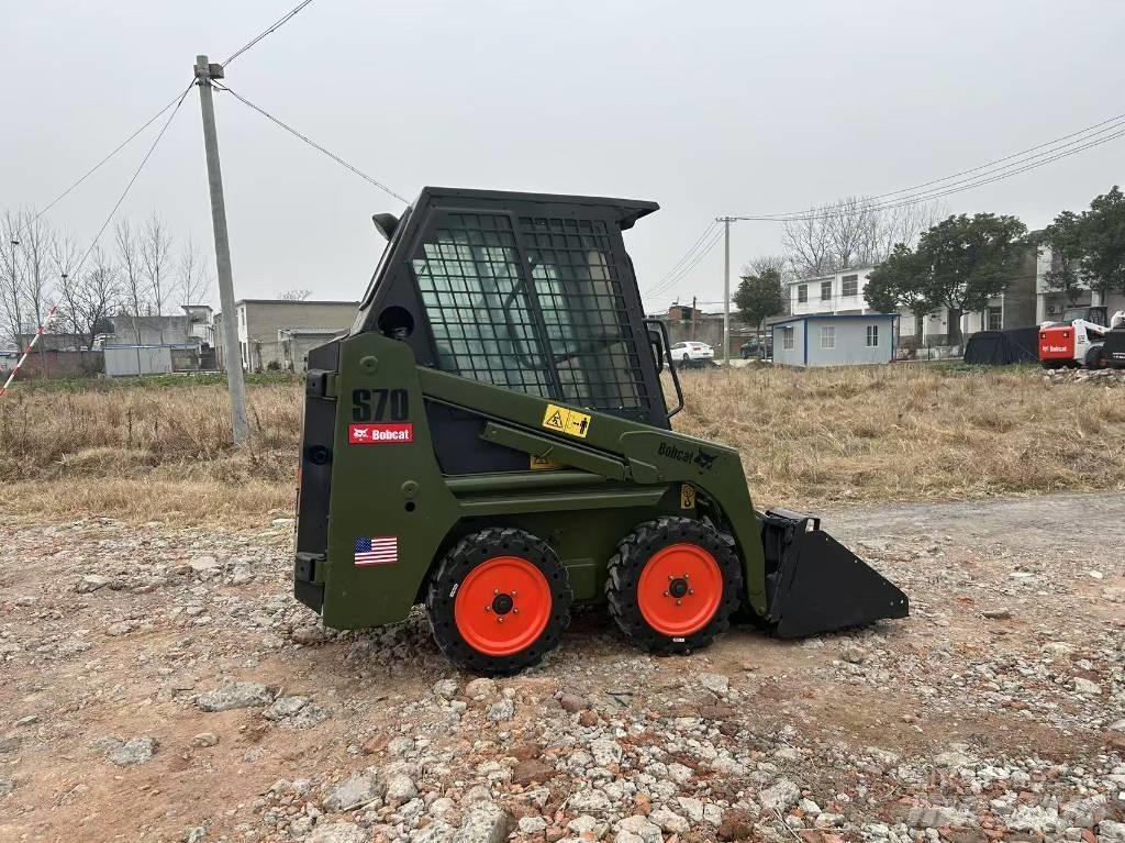 Bobcat S 70 Smykem řízené nakladače