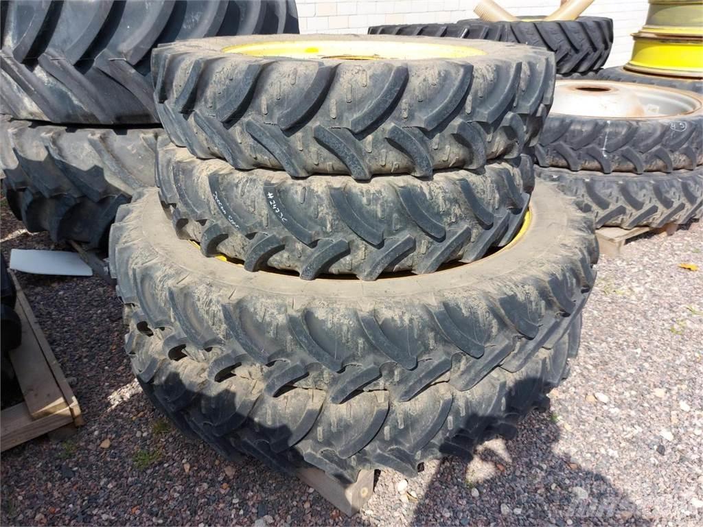 Kleber 270/95R32 Pneumatiky, kola a ráfky