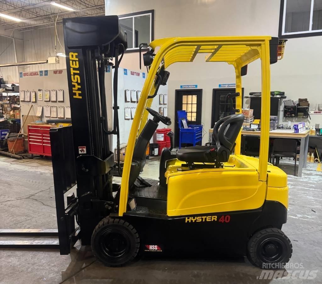 Hyster J40XN Akumulátorové vozíky
