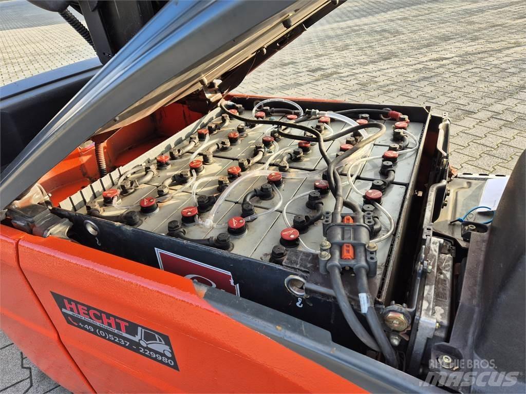 Linde E18L-02 Akumulátorové vozíky