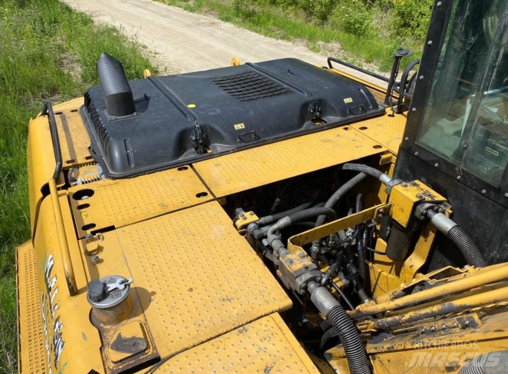 CAT 320 D FM Lesní nakladače