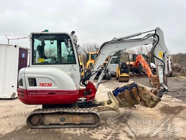 Takeuchi TB 230 Mini rýpadla < 7t