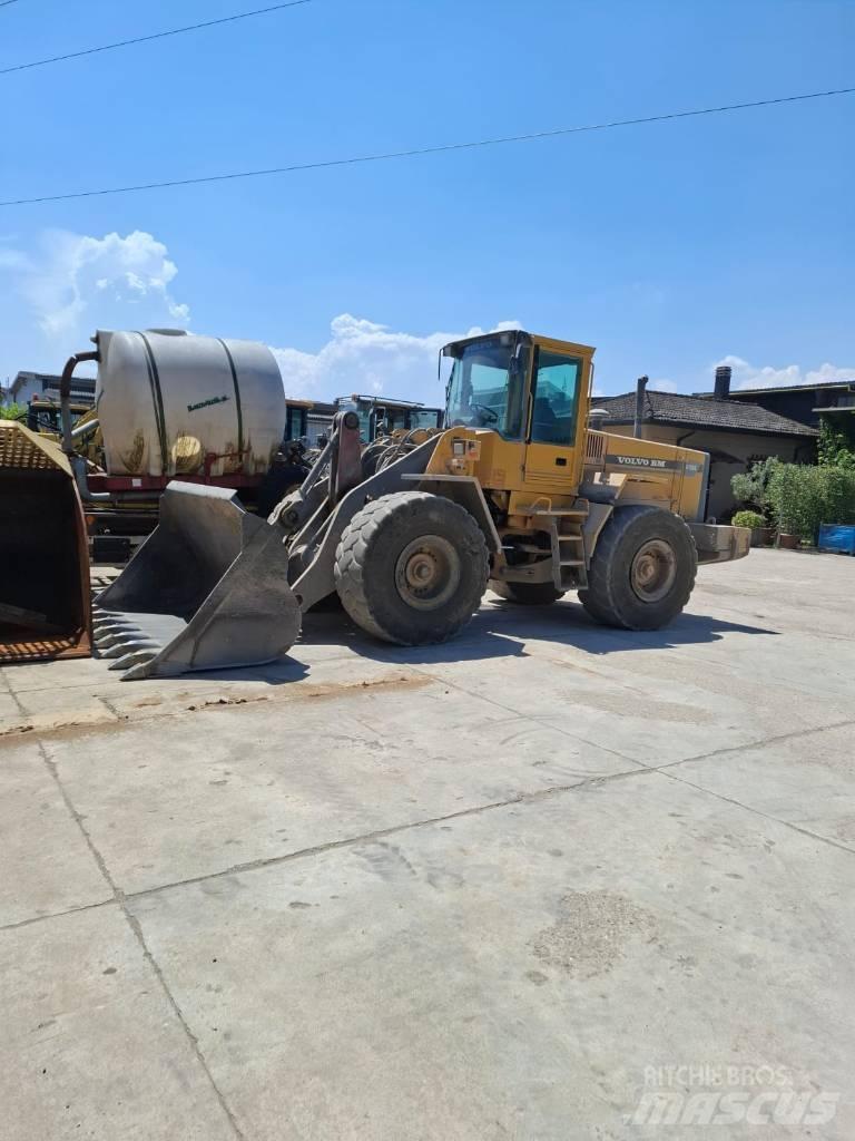 Volvo L 120 C Kolové nakladače