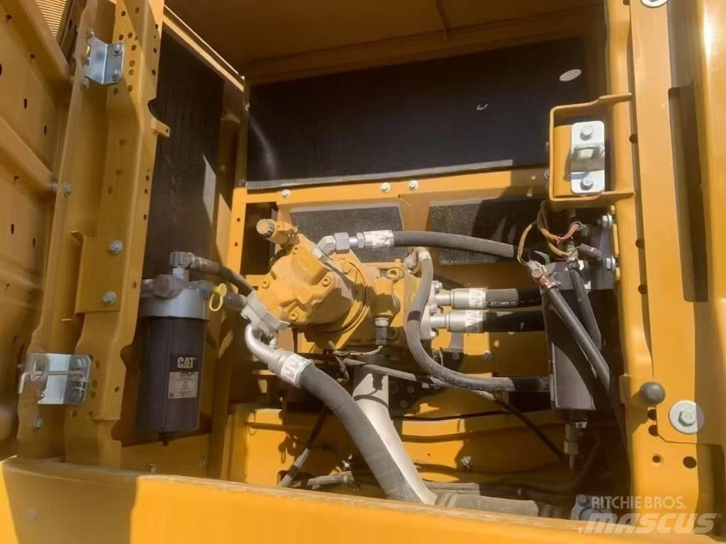 CAT 345GC Pásová rýpadla