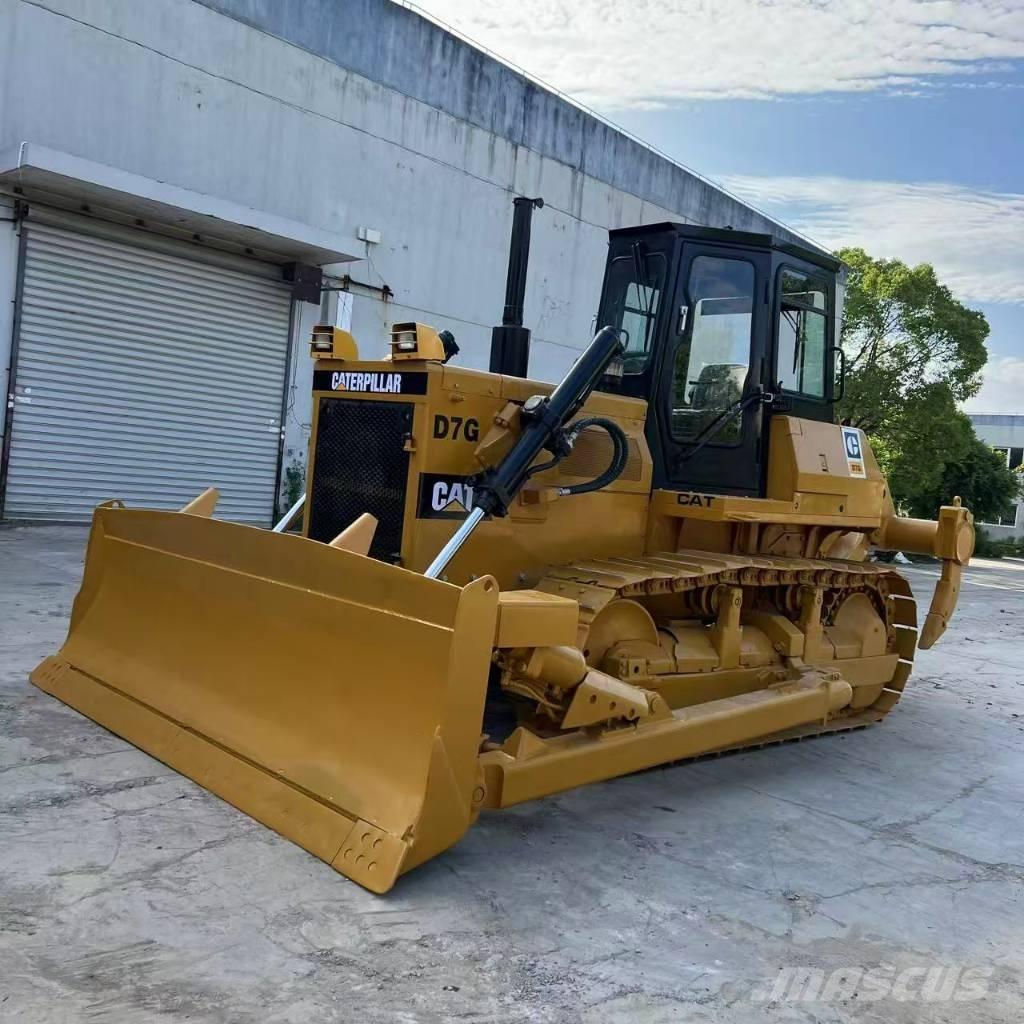 CAT D 7 G Grejdry