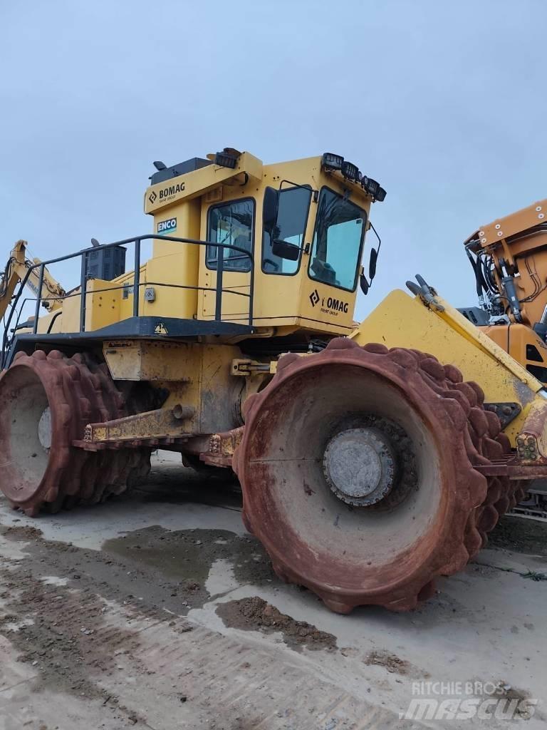 Bomag BC 972 RB Skládkové kompaktory