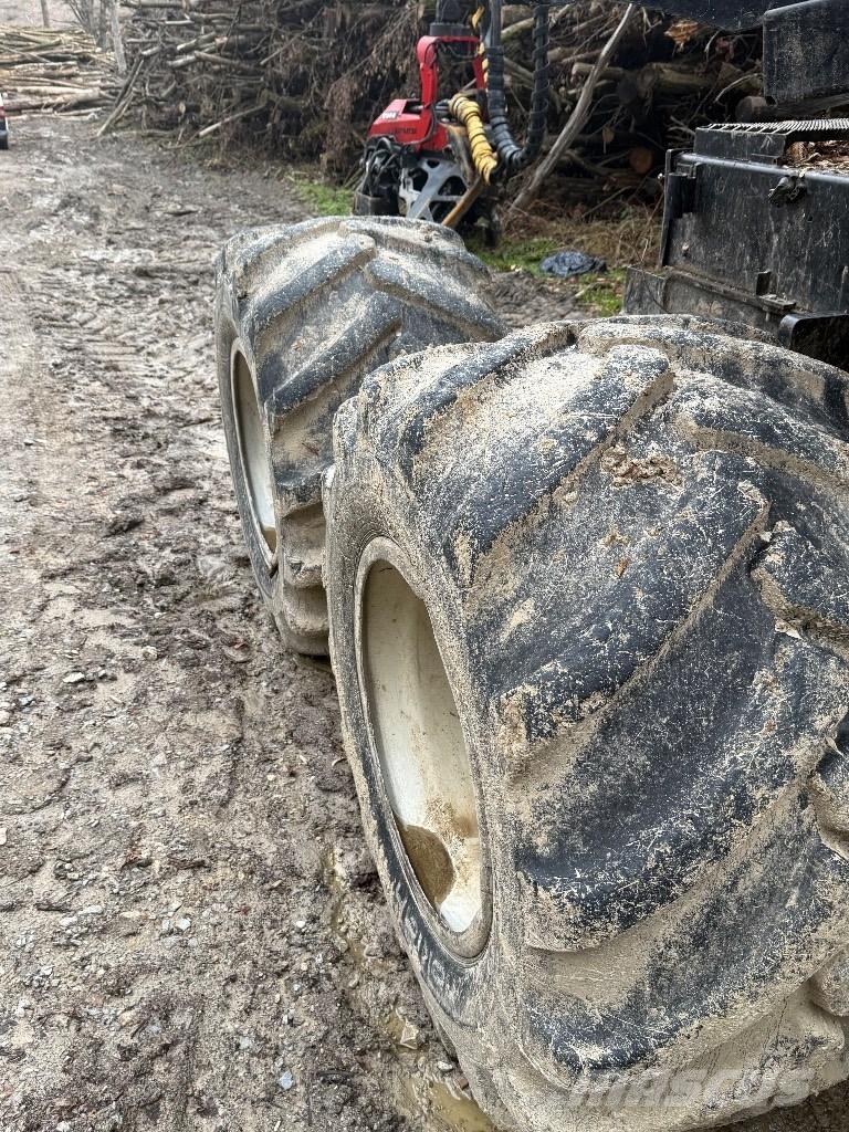 Komatsu 931 Harvestory