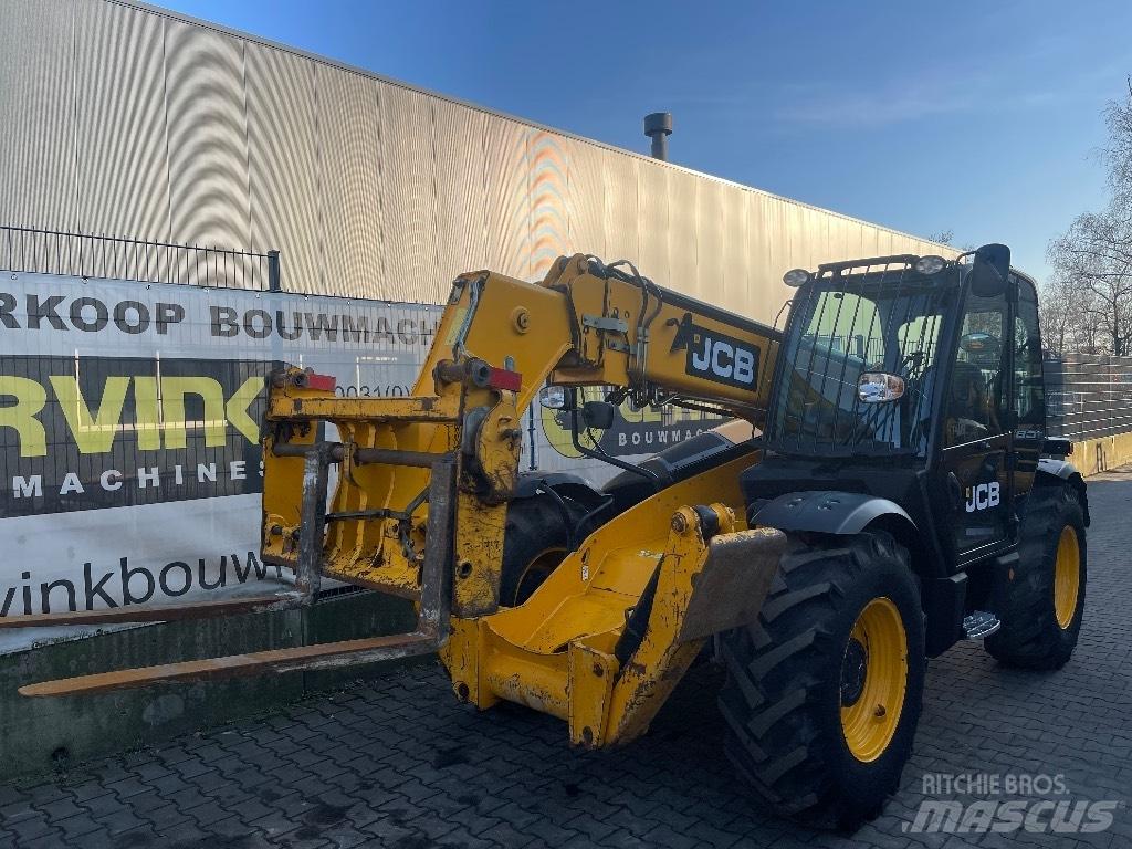 JCB 533-105 Teleskopické manipulátory