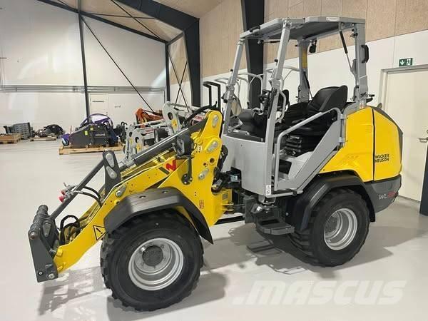 Wacker Neuson WL 28 Kolové nakladače