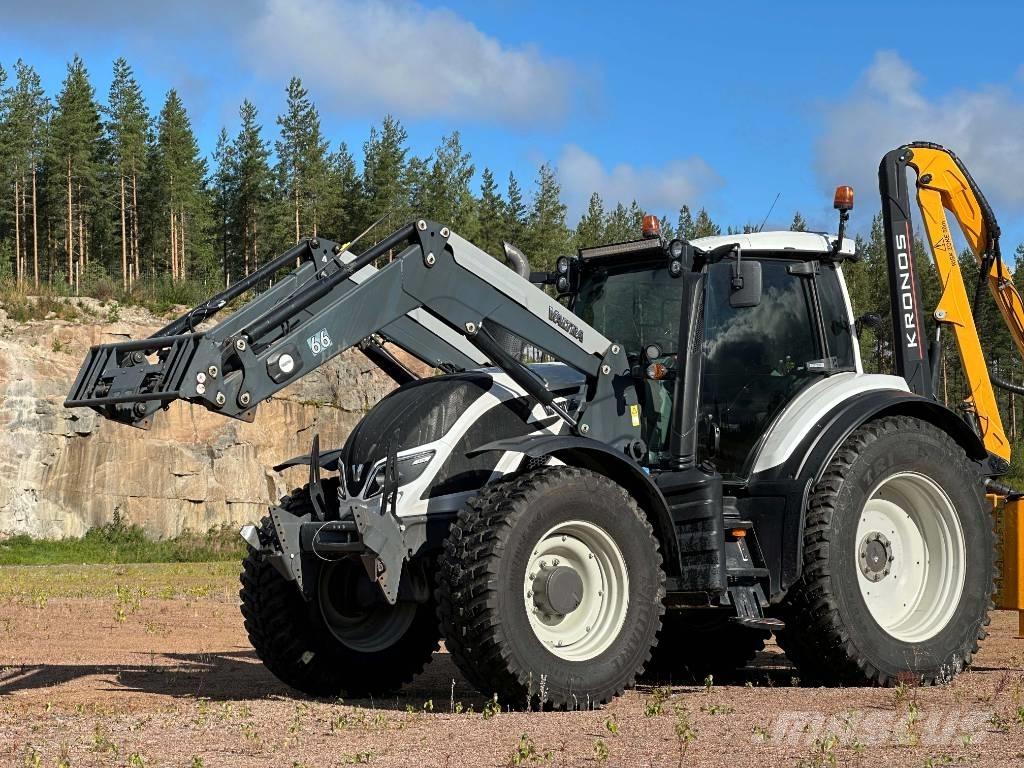 Valtra T 174 Traktory