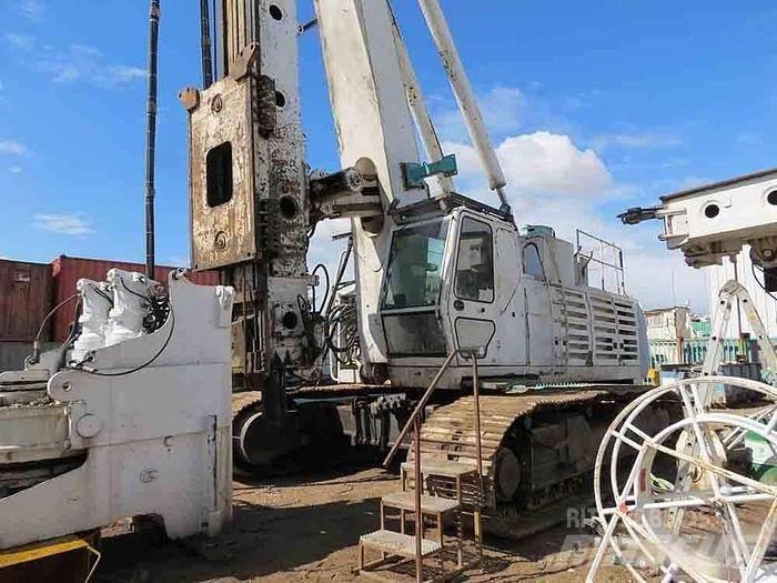 Casagrande C800DH Povrchové vrtací stroje