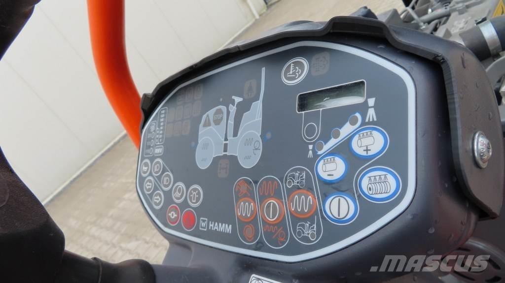 Hamm HD10C VV Tandemové válce