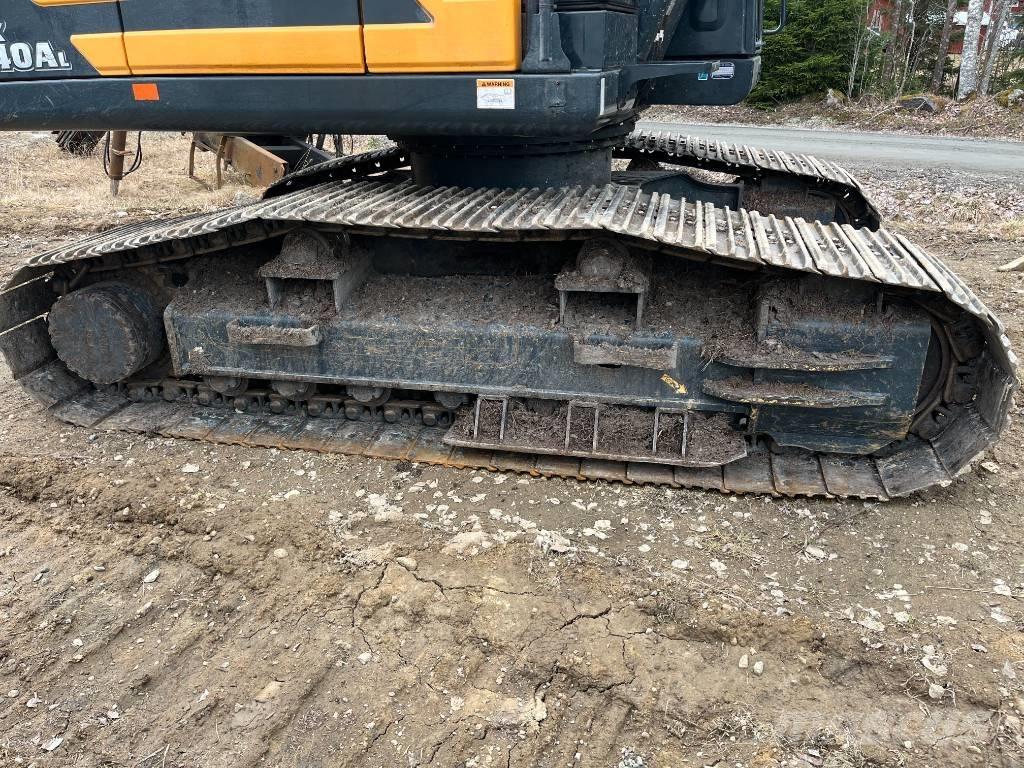 Hyundai HX 140 AL Pásová rýpadla