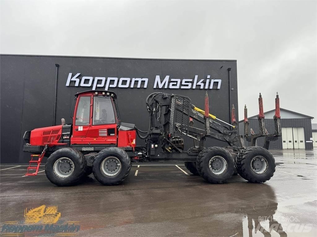 Komatsu 895 Vyvážecí traktory