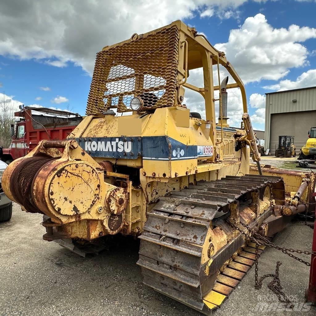 Komatsu D 68 E-1 Pásové dozery