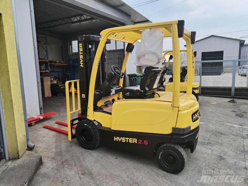 Hyster J 2.5 XN Akumulátorové vozíky