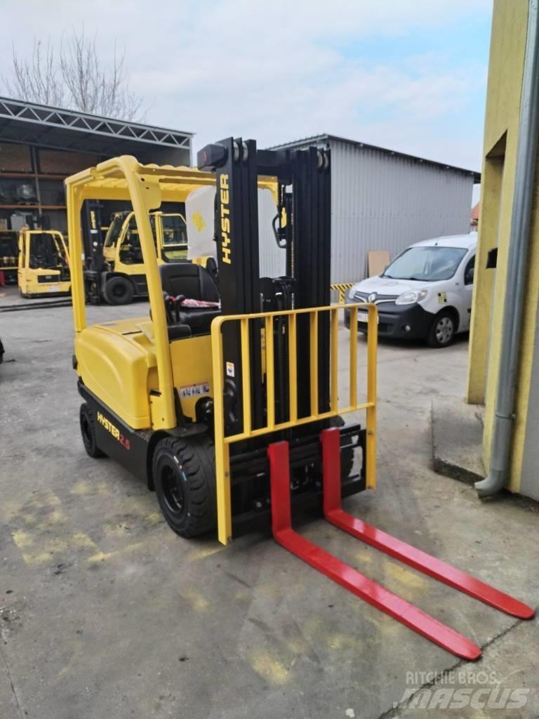 Hyster J 2.5 XN Akumulátorové vozíky