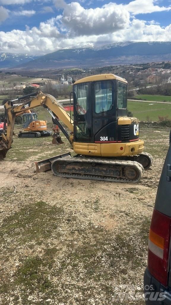 CAT 304 CR Mini rýpadla < 7t