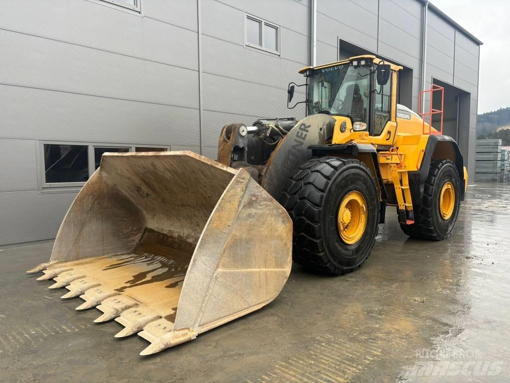 Volvo L250H Kolové nakladače
