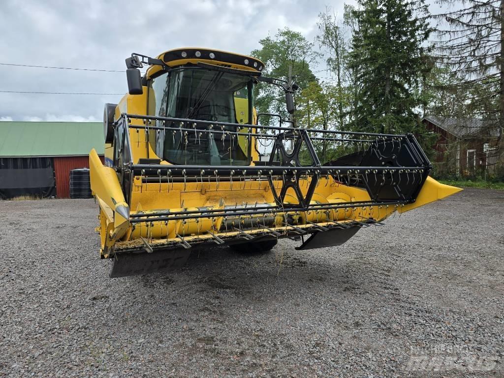 New Holland TC 4.90 Sklízecí mlátičky