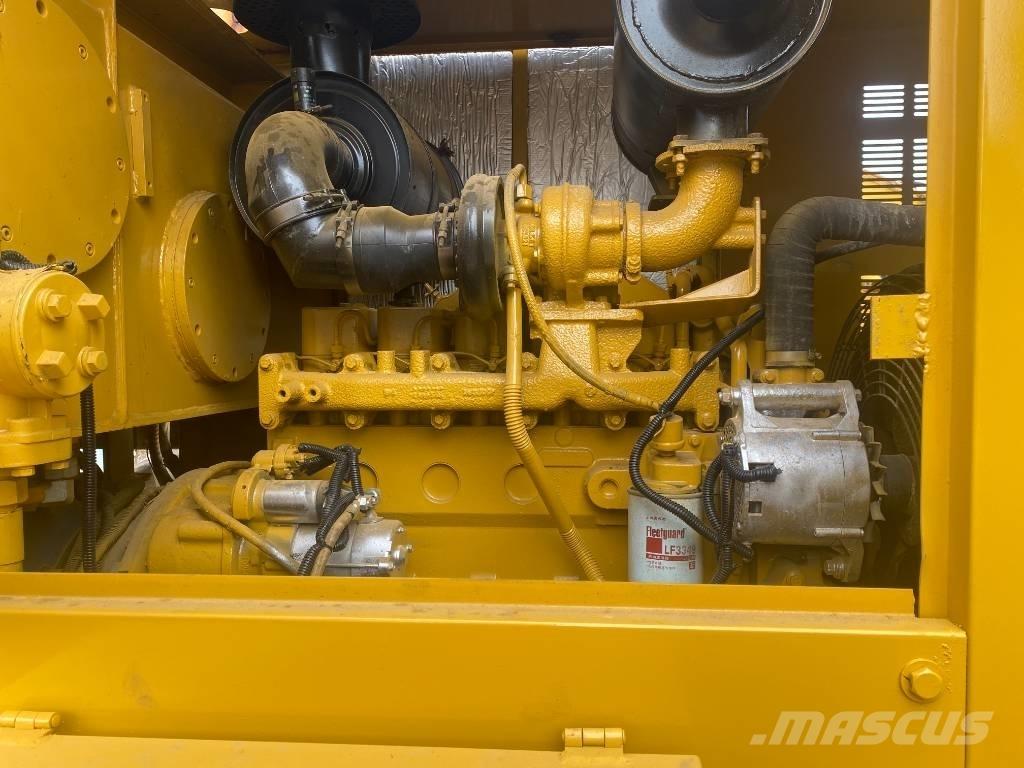 CAT 14 H Grejdry