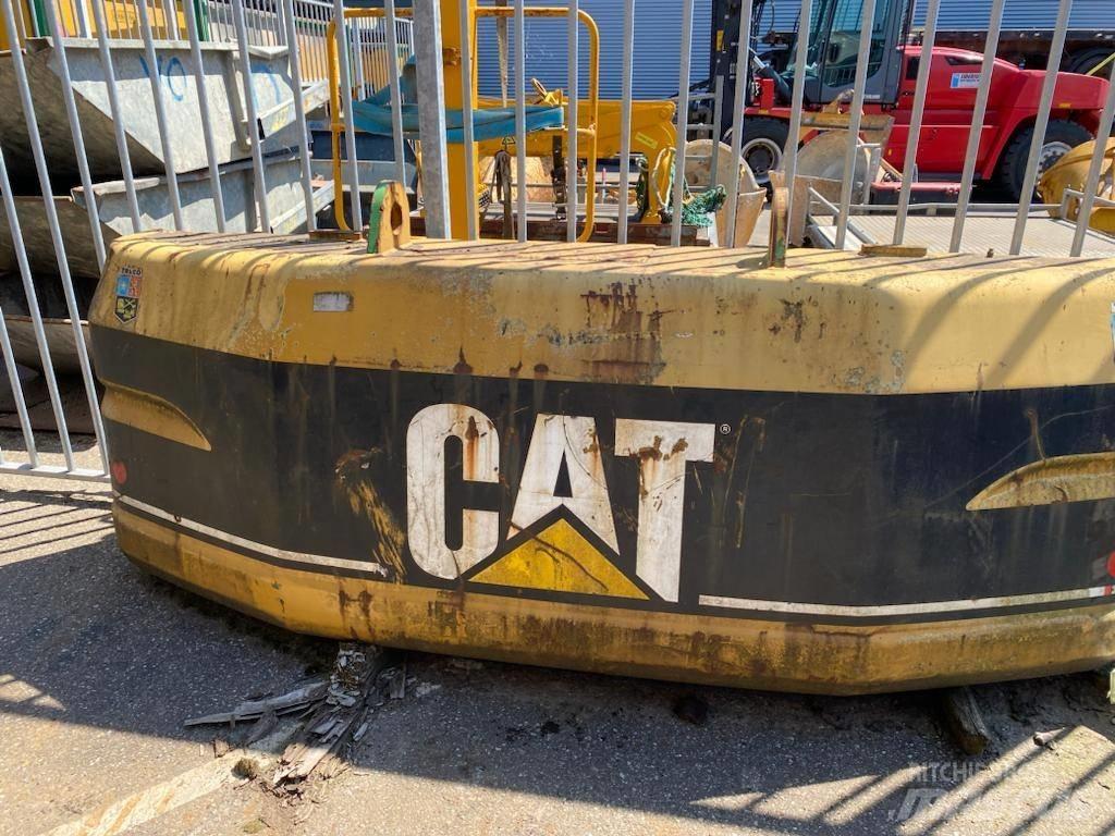 CAT 320, 320B, 320BL Podvozky a zavěšení kol