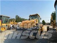 XCMG SX233JE Tahačové válce