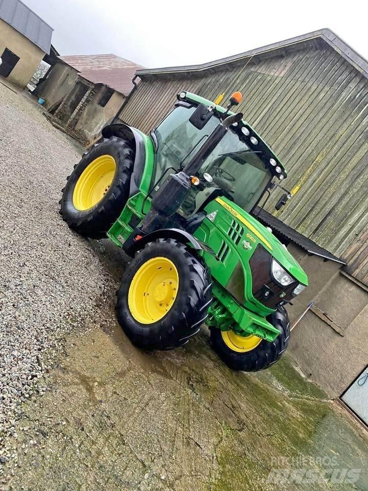 John Deere 6120 R Traktory