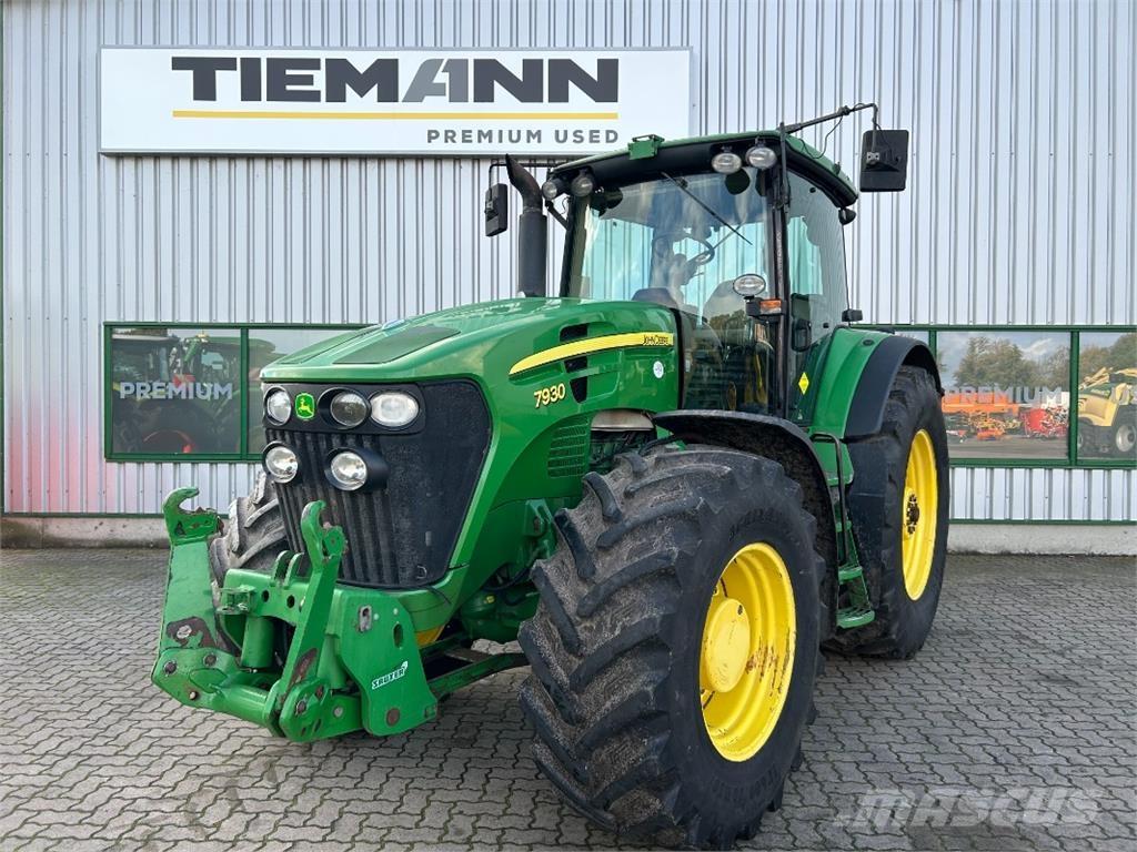 John Deere 7930 Traktory