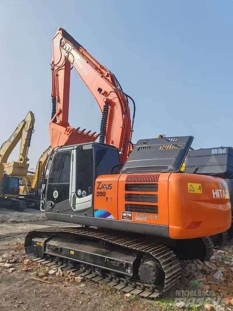 Hitachi 200-3 Pásová rýpadla