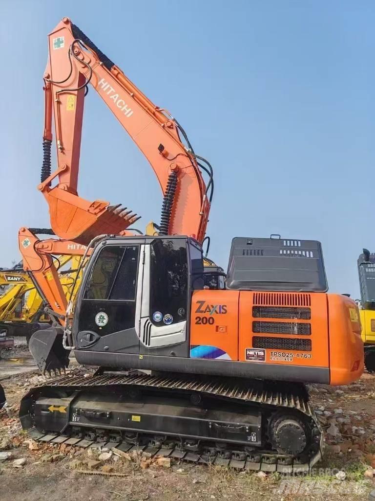 Hitachi 200-3 Pásová rýpadla