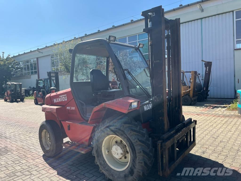 Manitou MC 30 V-4173 Terénní vysokozdvižné vozíky