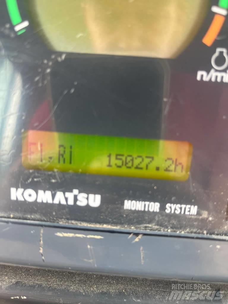 Komatsu D 155 AX-5 Pásové dozery