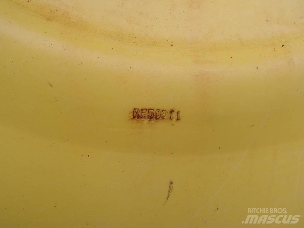 John Deere 8100 Pneumatiky, kola a ráfky