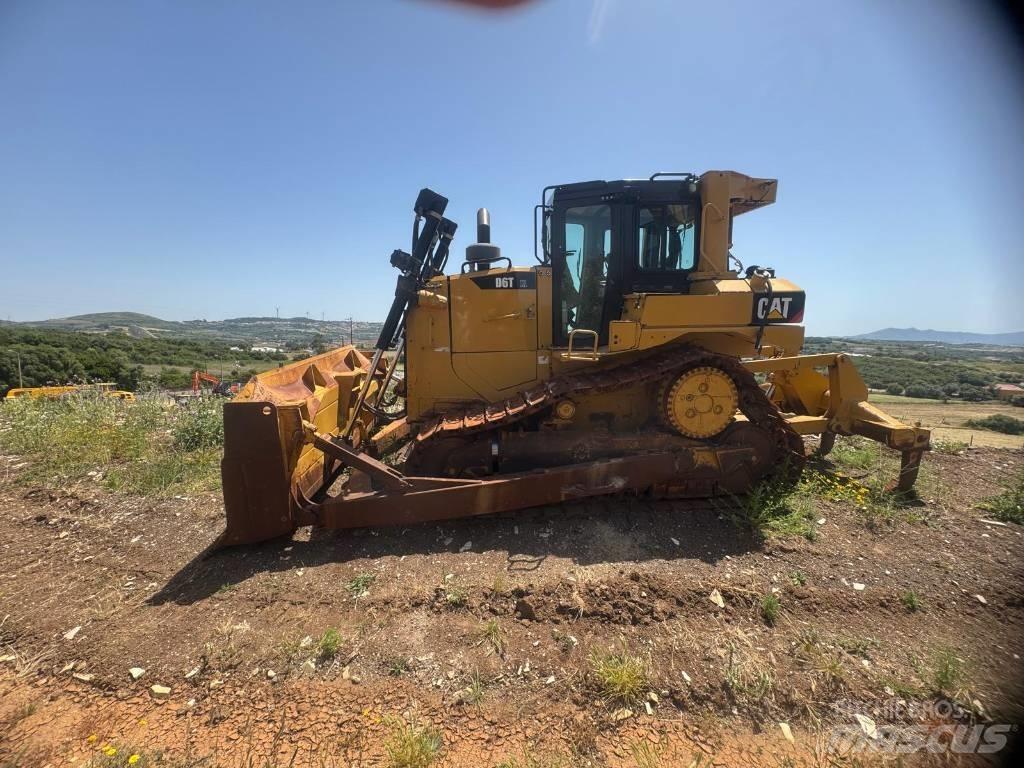 CAT D 6 T XL Pásové dozery