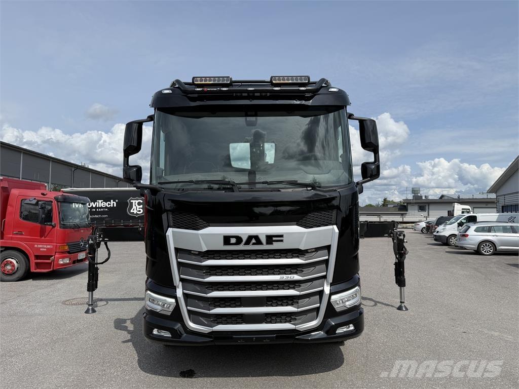 DAF XF 530 FAW 8X4 Autojeřáby, hydraulické ruky
