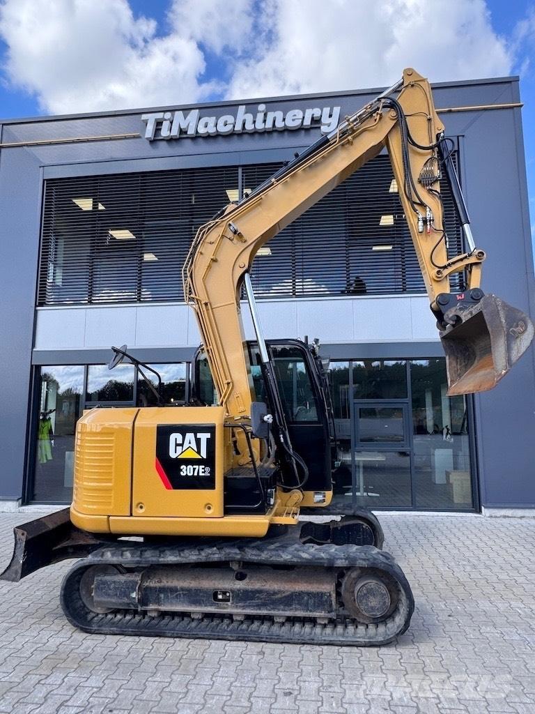 CAT 307E2 Midi rýpadla 7t - 12t