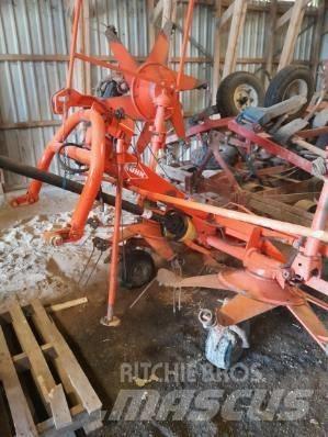 Kuhn GF 5001 Obraceče a shrabovače sena