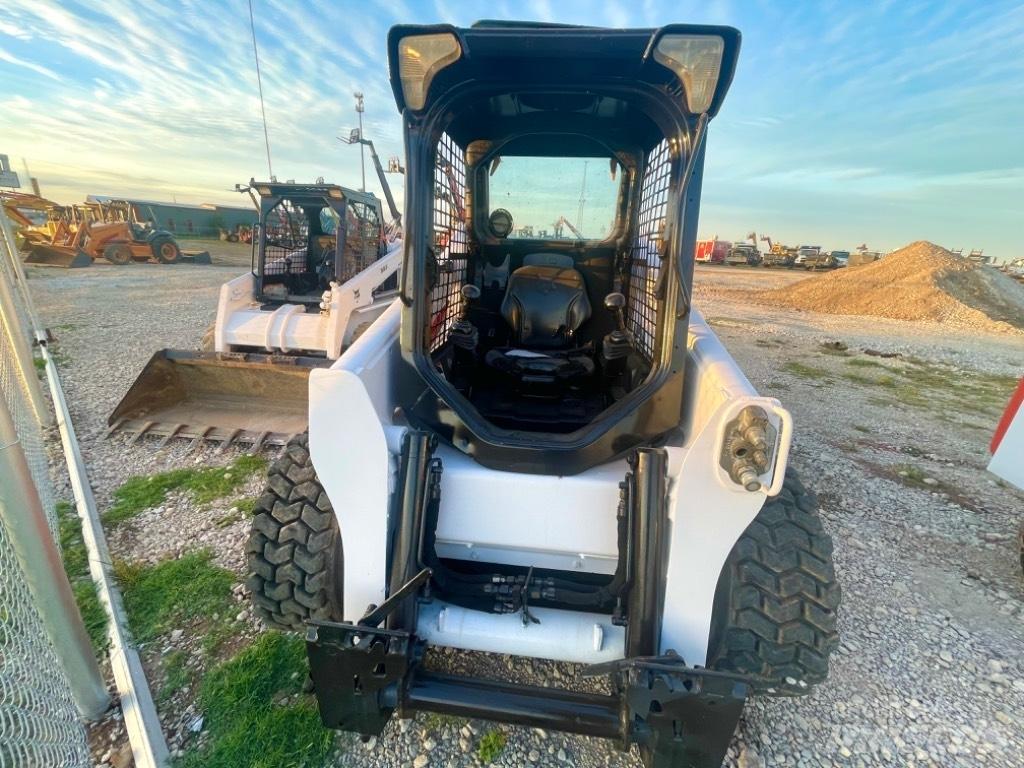 Bobcat S 630 Smykem řízené nakladače