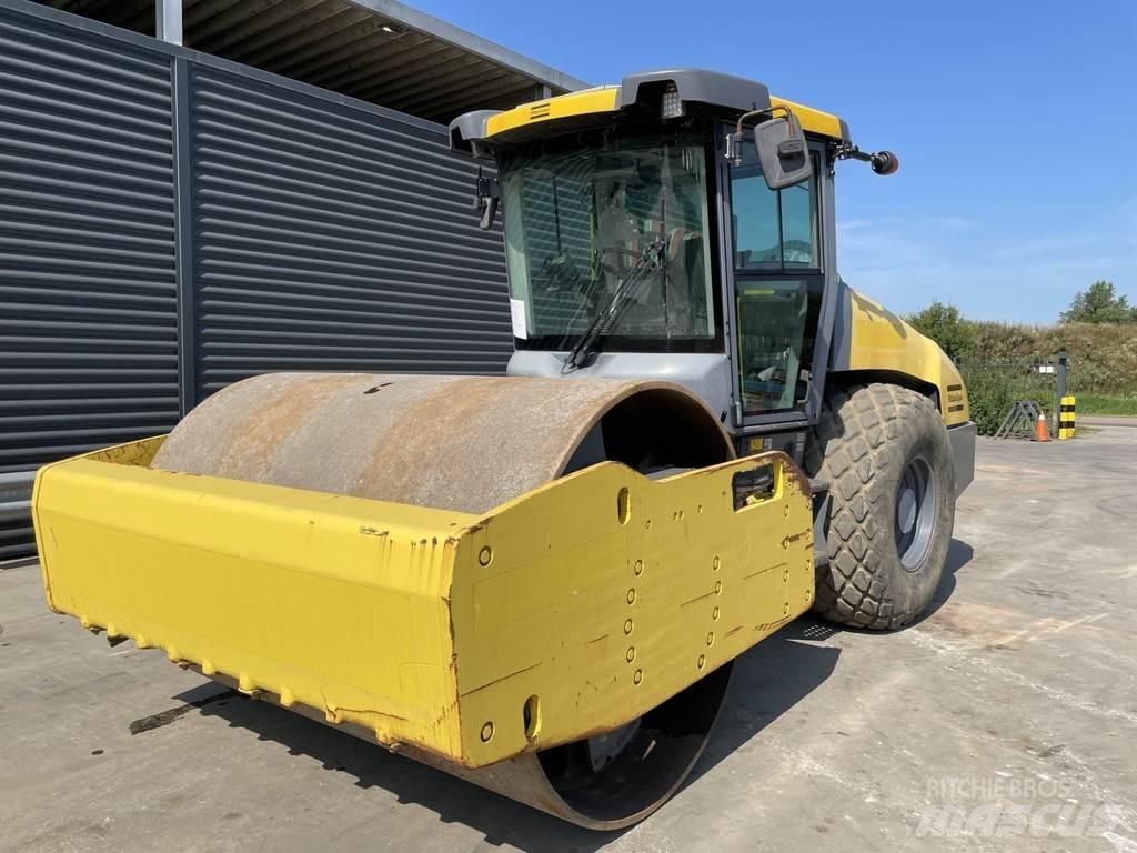 Dynapac CA3500D Tahačové válce