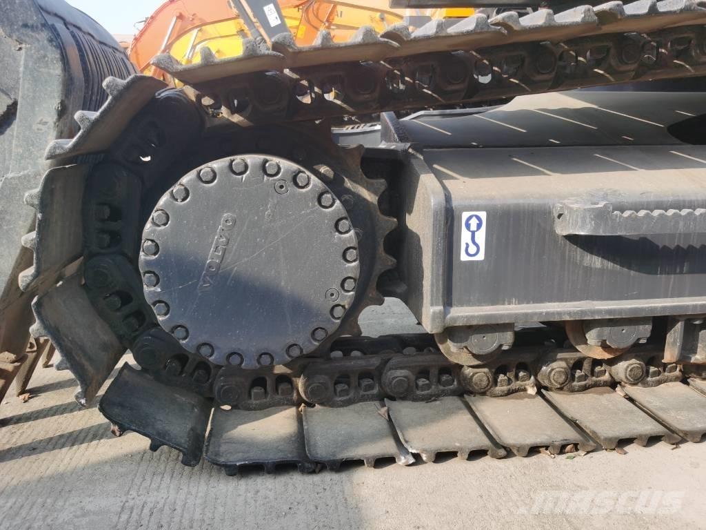 Volvo EC 250 D L Pásová rýpadla