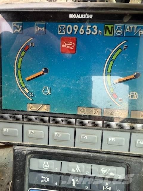 Komatsu PW 118 MR-8 Kolová rýpadla