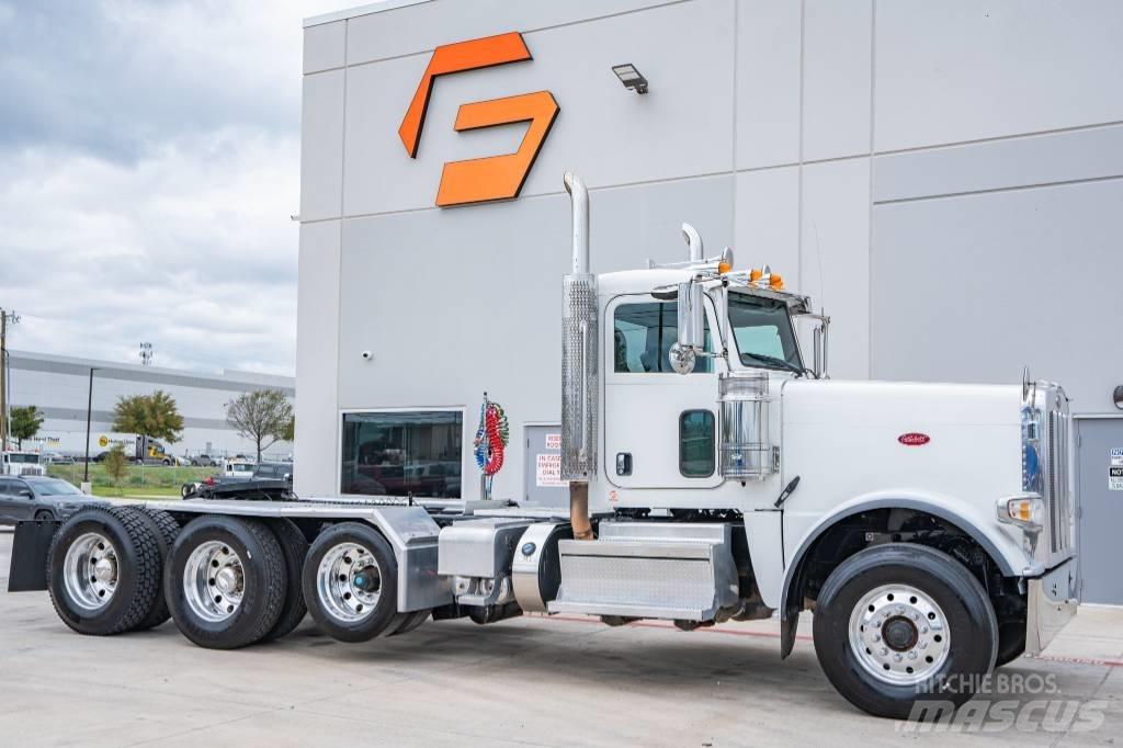 Peterbilt 389 Tahače
