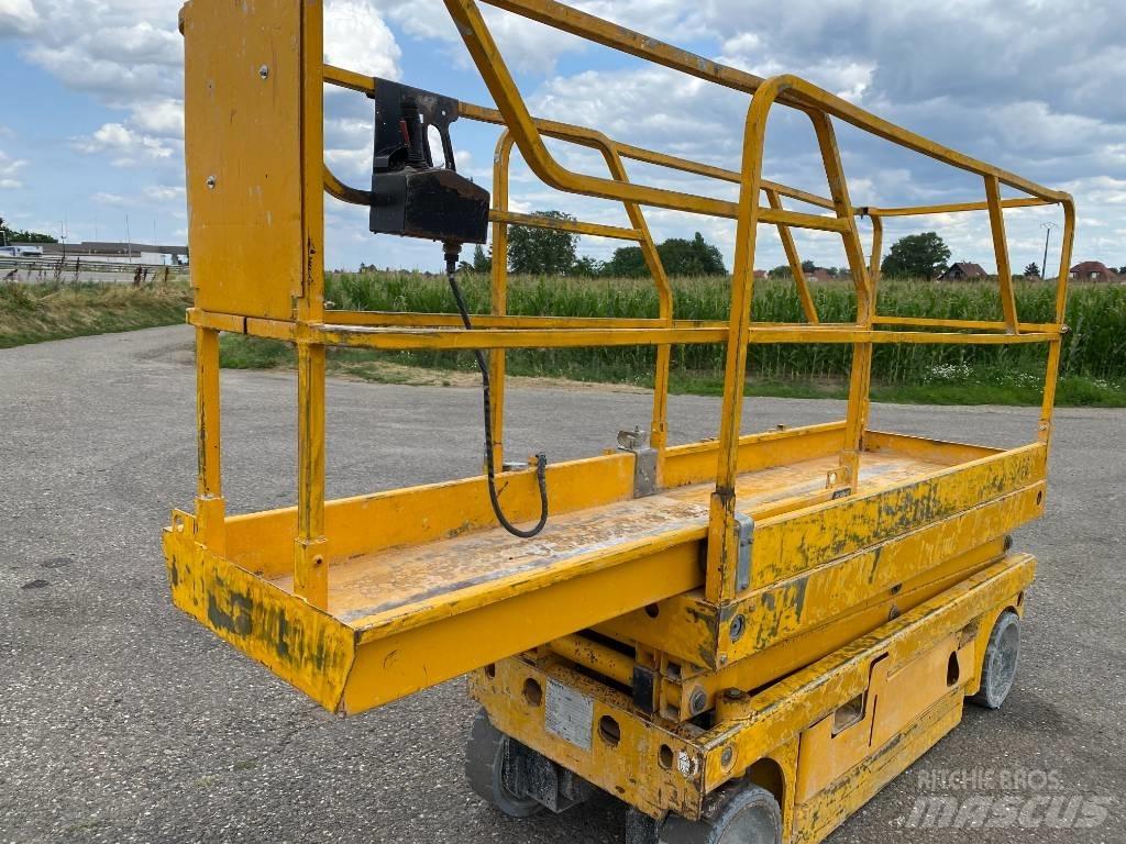 Haulotte Compact 8 Nůžková zvedací plošina