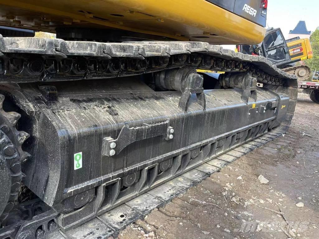 CAT 349 Pásová rýpadla