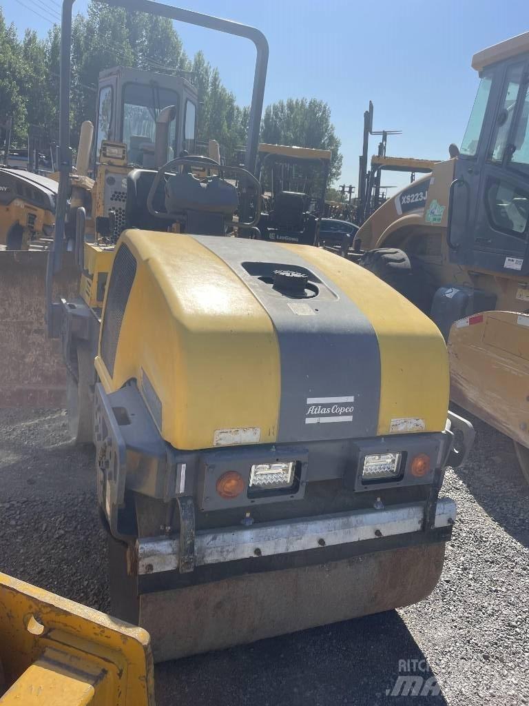 Dynapac CC 1250 Tandemové válce