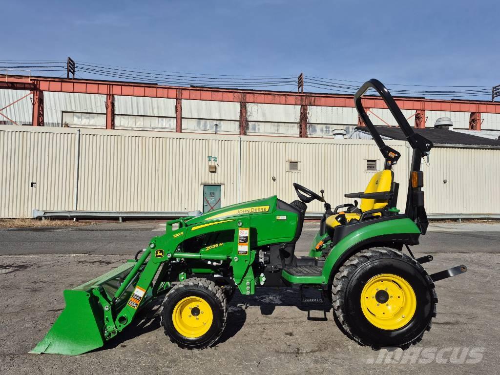 John Deere 2025 R Traktory