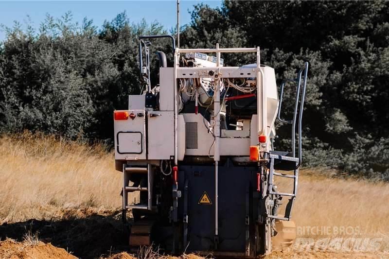Wirtgen W150 Další